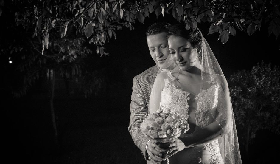 El matrimonio de Helver y María en Bogotá, Bogotá DC