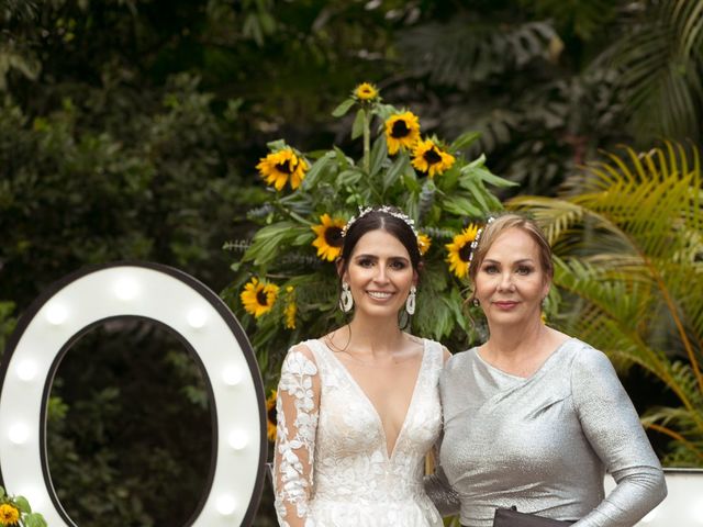 El matrimonio de Santiago y Yuliana en Medellín, Antioquia 13