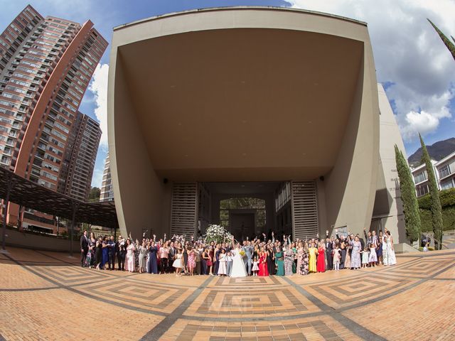 El matrimonio de Santiago y Yuliana en Medellín, Antioquia 22