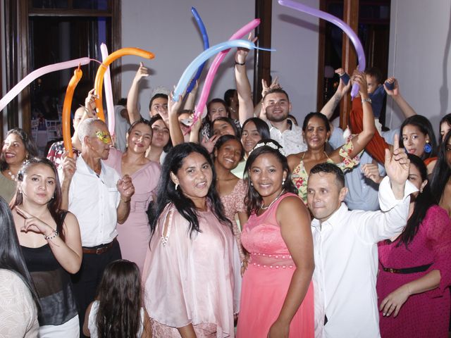 El matrimonio de Luis  y Juliana  en Medellín, Antioquia 5