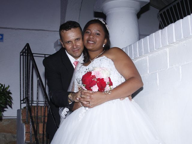 El matrimonio de Luis  y Juliana  en Medellín, Antioquia 13