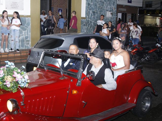 El matrimonio de Luis  y Juliana  en Medellín, Antioquia 35
