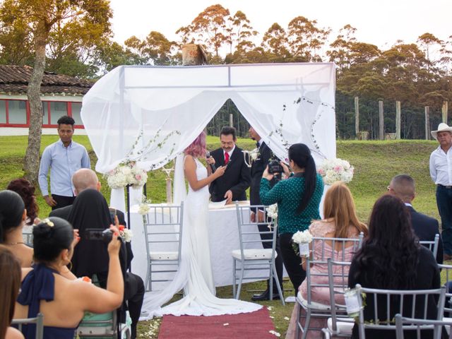 El matrimonio de Sebastián y Laura en Rionegro, Antioquia 18