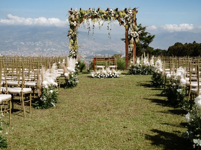 El matrimonio de Carlos y Karla en Envigado, Antioquia 90