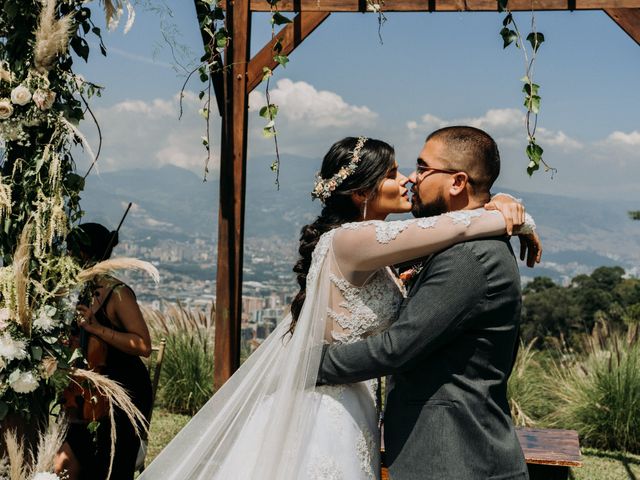 El matrimonio de Carlos y Karla en Envigado, Antioquia 122