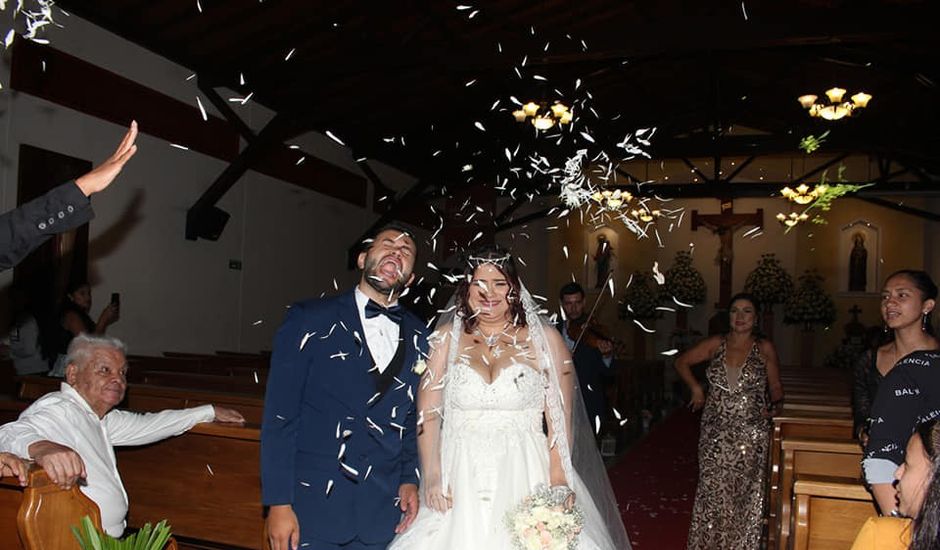 El matrimonio de Yahin  y Mónica en Medellín, Antioquia