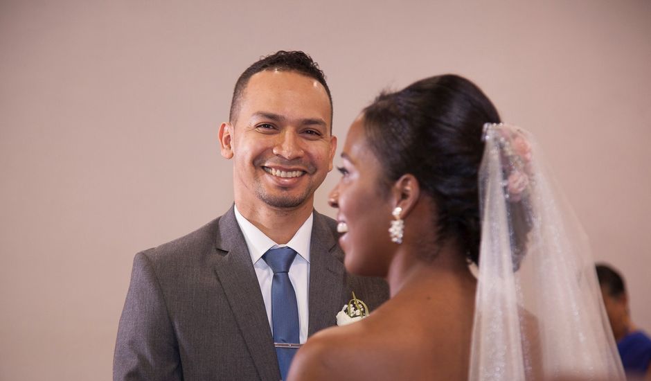 El matrimonio de William y Helen en Medellín, Antioquia