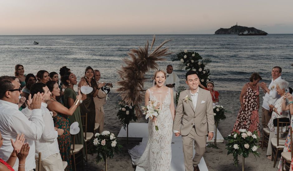 El matrimonio de Abril Esteban y Juan Toro en Santa Marta, Magdalena