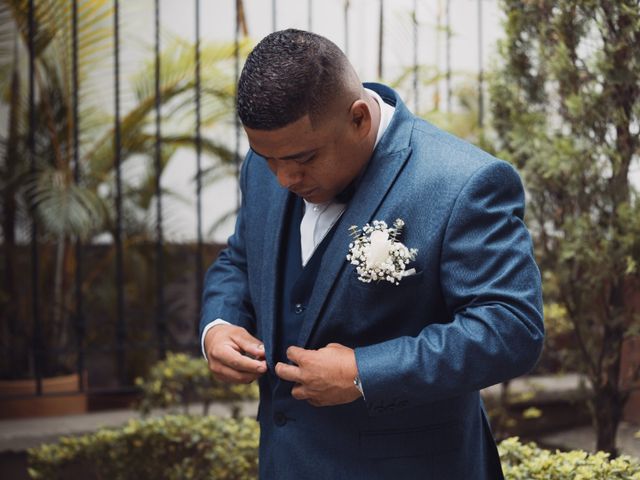 El matrimonio de Larry Escobar  y Yurani Molina en Medellín, Antioquia 4