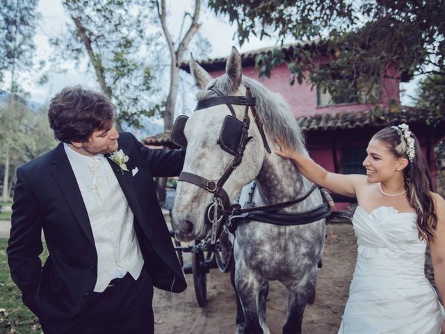 El matrimonio de Dan Cross y Carolina Paredes en Bogotá, Bogotá DC 130