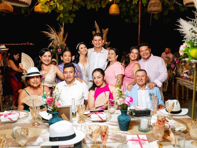 El matrimonio de Natalia  y Lorenzo  en Santa Marta, Magdalena 13