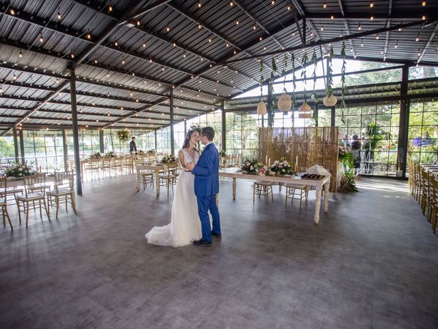 El matrimonio de Andrés Felipe y Isabela en Envigado, Antioquia 17