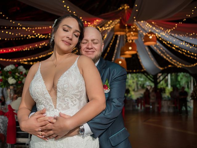 El matrimonio de Carolina y Julian en Cali, Valle del Cauca 35