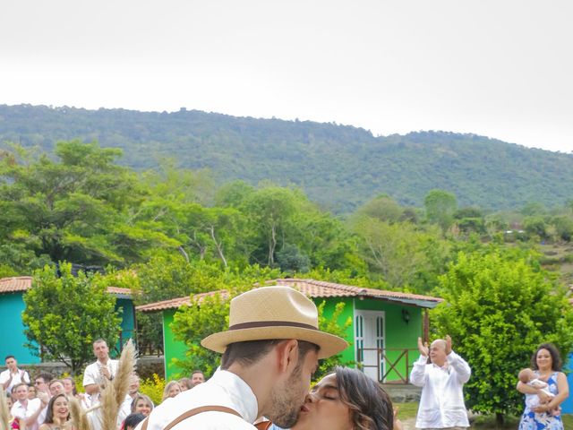 El matrimonio de Juliana y Sebastián en Pinchote, Santander 11