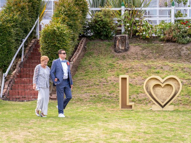 El matrimonio de El Cachaco y Costeña en Cajicá, Cundinamarca 17