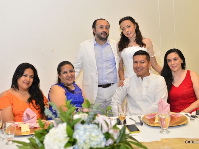 El matrimonio de Miguel Andrés  y Elena María  en Villavicencio, Meta 2