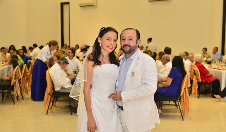 El matrimonio de Miguel Andrés  y Elena María  en Villavicencio, Meta