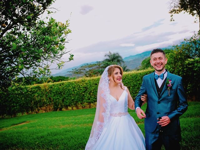 El matrimonio de Cris y Lulu en Cali, Valle del Cauca 23