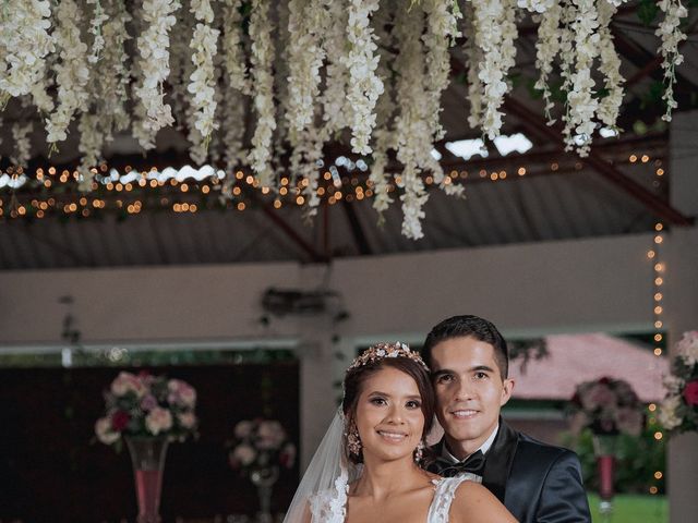 El matrimonio de Sebastián y Paola en Cali, Valle del Cauca 38