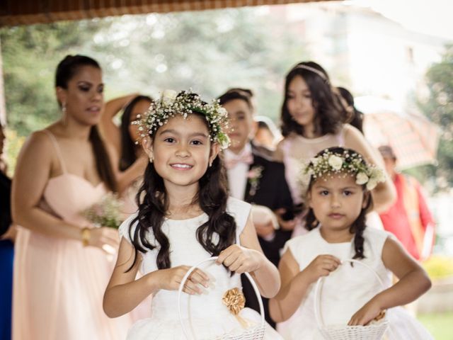 El matrimonio de Carlos  y Ana Gabriela  en Bogotá, Bogotá DC 34