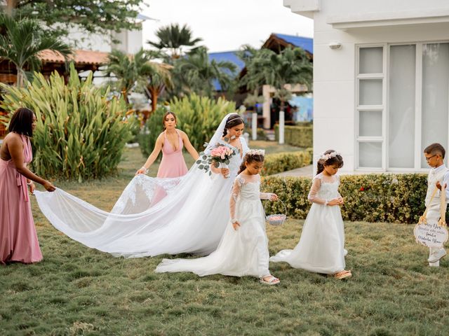 El matrimonio de Diego  y Yesenia  en Coveñas, Sucre 4