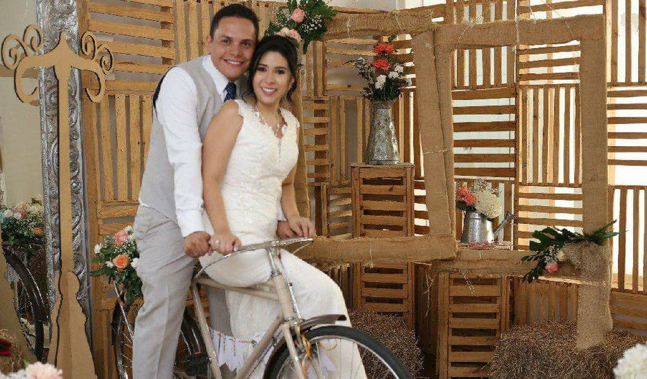 El matrimonio de Juan Sebastián  y Jennifer  en Medellín, Antioquia
