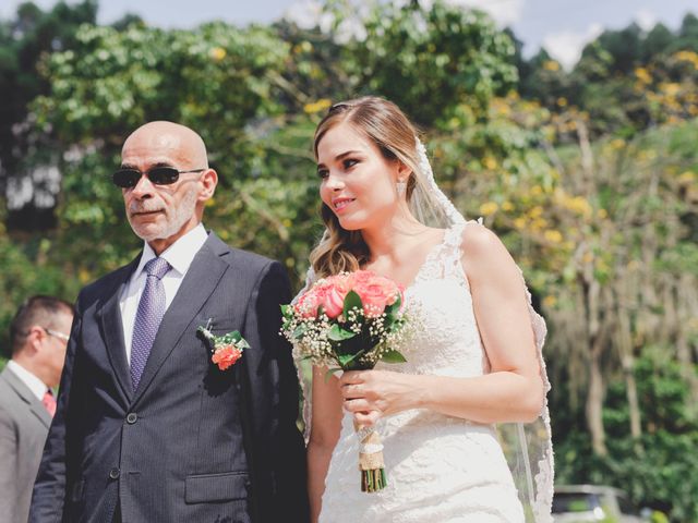 El matrimonio de Alex y Adriana en Medellín, Antioquia 31