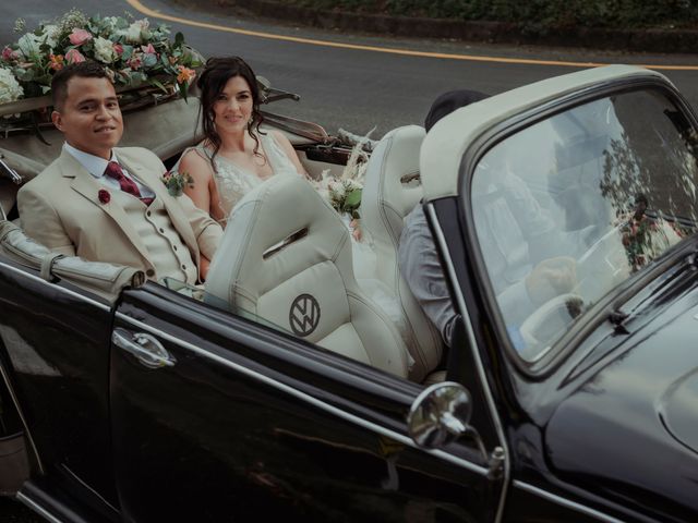 El matrimonio de Laura y Sebastián en Armenia, Quindío 30