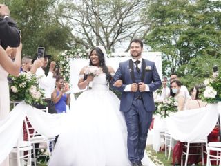 El matrimonio de Francisco Javier  y Mónica 