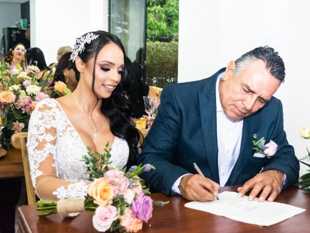 El matrimonio de William  y Daniela en Santa Fe de Antioquia, Antioquia 14