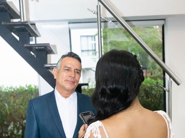 El matrimonio de William  y Daniela en Santa Fe de Antioquia, Antioquia 15