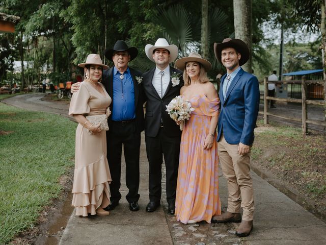 El matrimonio de Daniel y Nathalia en El Cerrito, Valle del Cauca 38