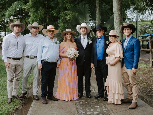 El matrimonio de Daniel y Nathalia en El Cerrito, Valle del Cauca 43