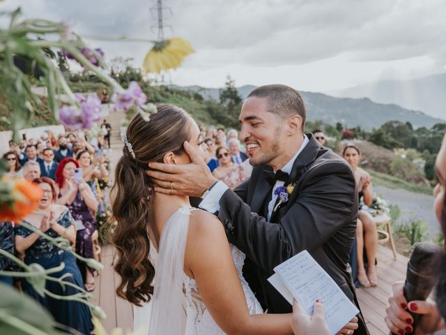 El matrimonio de Chris y Ale en Medellín, Antioquia 23