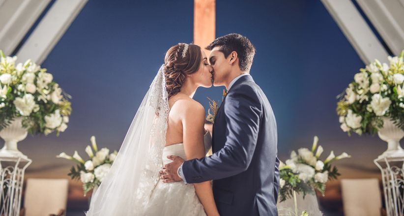 Consejos Para Tener Un Primer Beso Como Marido Y Mujer Inolvidable 