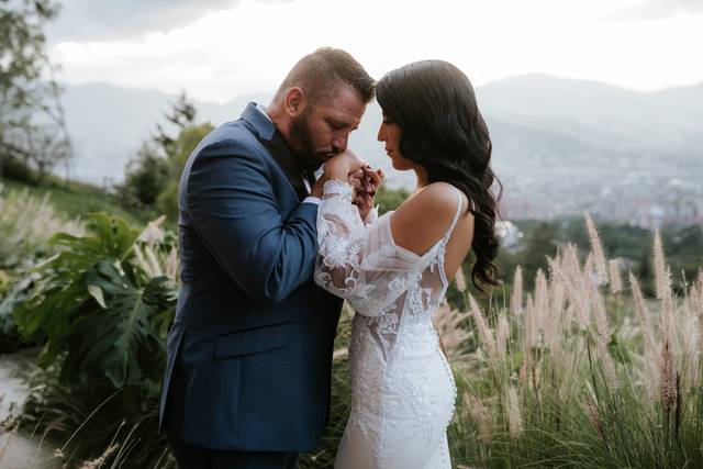 Elizabeth Carvajal & Alejo Mejía 1