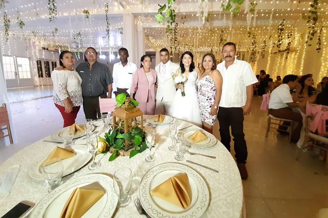 Salón Magenta 3
