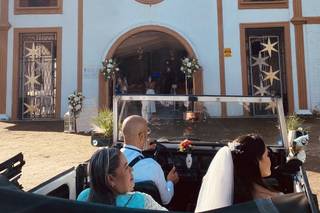 Lorenzo & Jerónimo VW Wedding Car 4