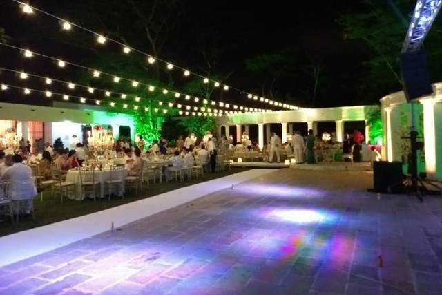Jhon Arias Producciones 4