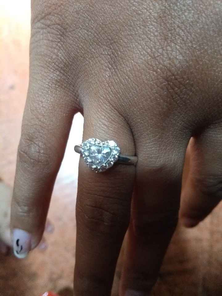 ¡Comparte una foto de tu anillo de compromiso! - 1