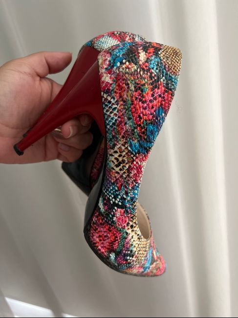 Si no tuvieras más zapatos que ponerte, ¿te casarías con estos? 2