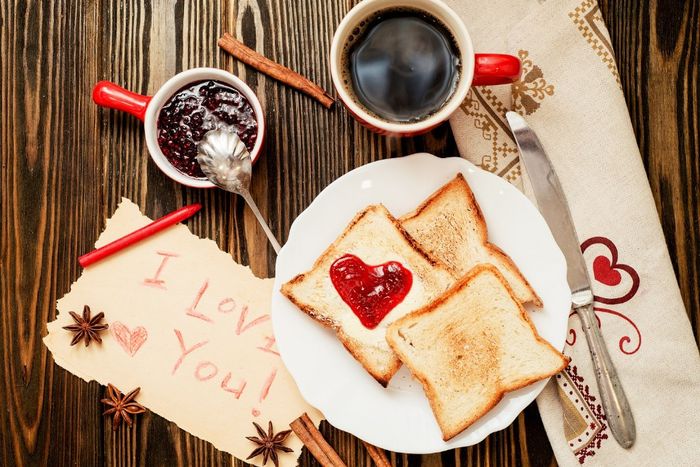 ¿Cuándo fue su último desayuno romántico? 1