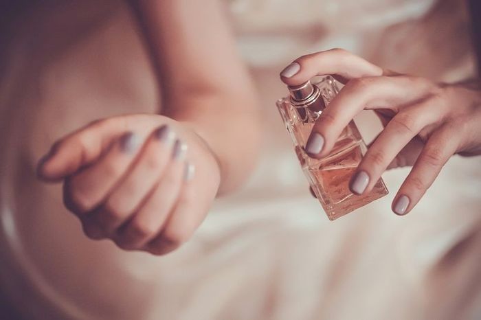 ¿Usarías el mismo perfume que usaste en la primera cita? - 1