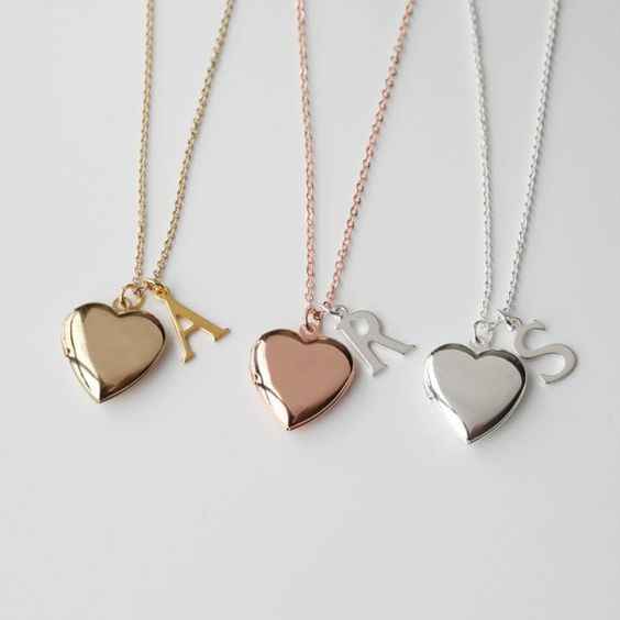 1. Collares