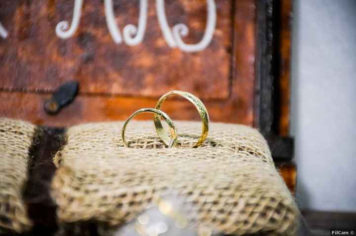 ¡En qué llevar las argollas el día del matrimonio! 5 IDEAS que te encantarán 💍 - 4