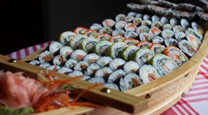 Sushi 🍣 ¿Incluido o descartado en tu banquete? 1
