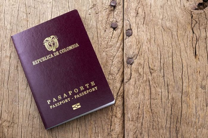 ¿Vas a tener que sacar/renovar tu pasaporte para tu luna de miel? 1