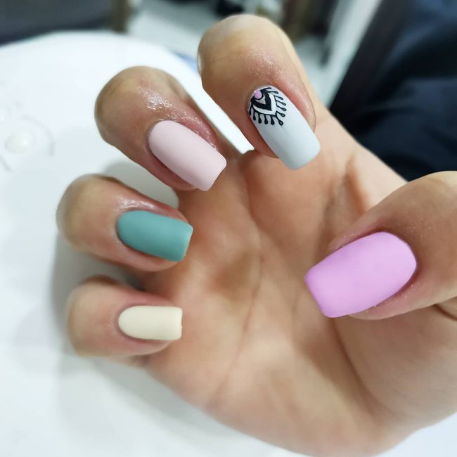 5 diseños de manicure para las novias más CHIC 💅 2