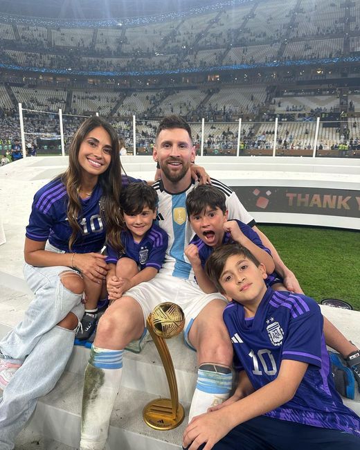 Messi y Antonela: ¡Un amor lleno de goles! ⚽ 4