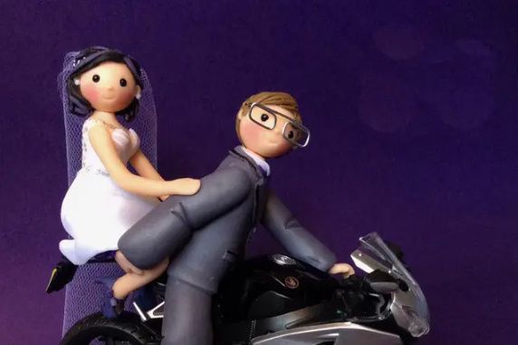 8 muñequitos para el pastel de matrimonio: ¿Cuál pega más con ustedes? 3